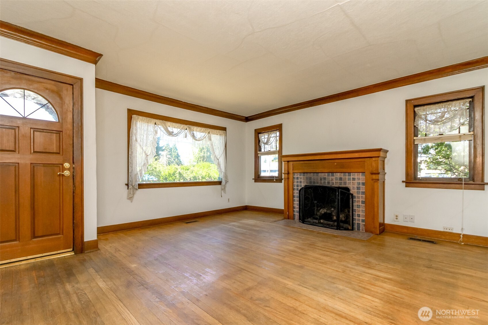 5019 S G Street Property Photo 3