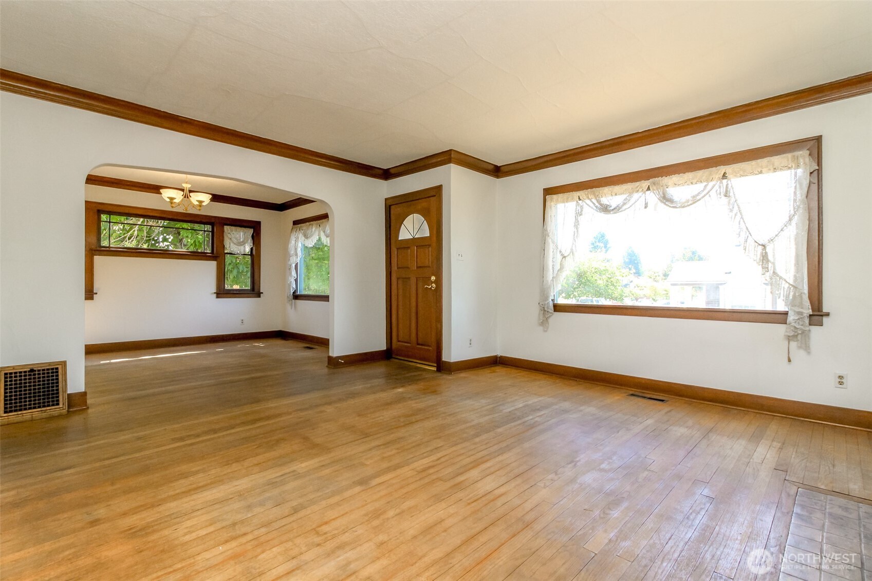 5019 S G Street Property Photo 4