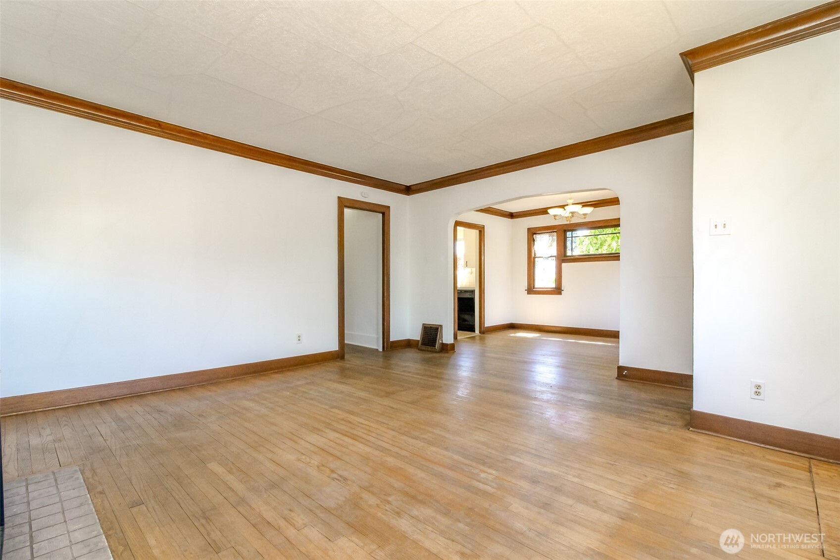5019 S G Street Property Photo 6