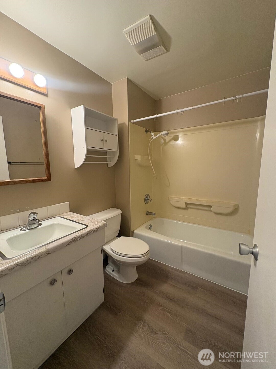 5711 122nd Pl Se 218 Property Photo 6
