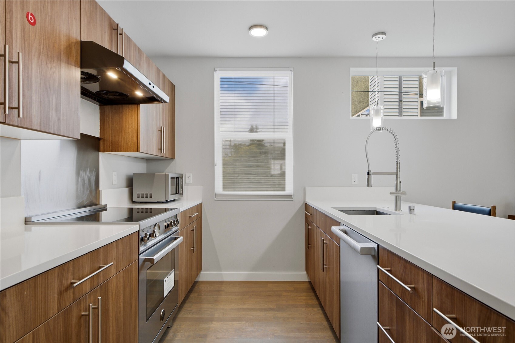 11530 Greenwood Avenue Property Photo 12