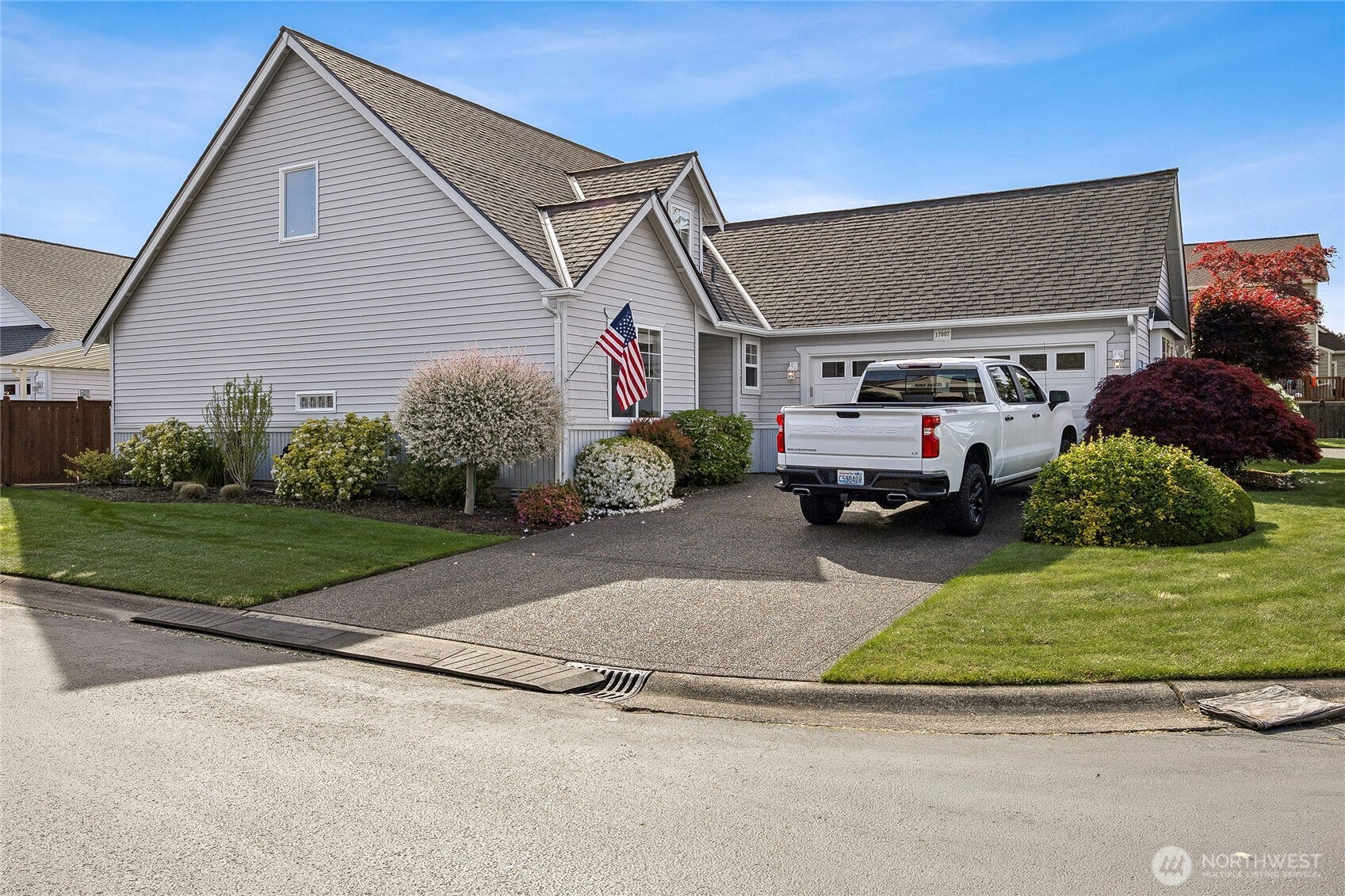 17007 91st Avenue Property Photo 1