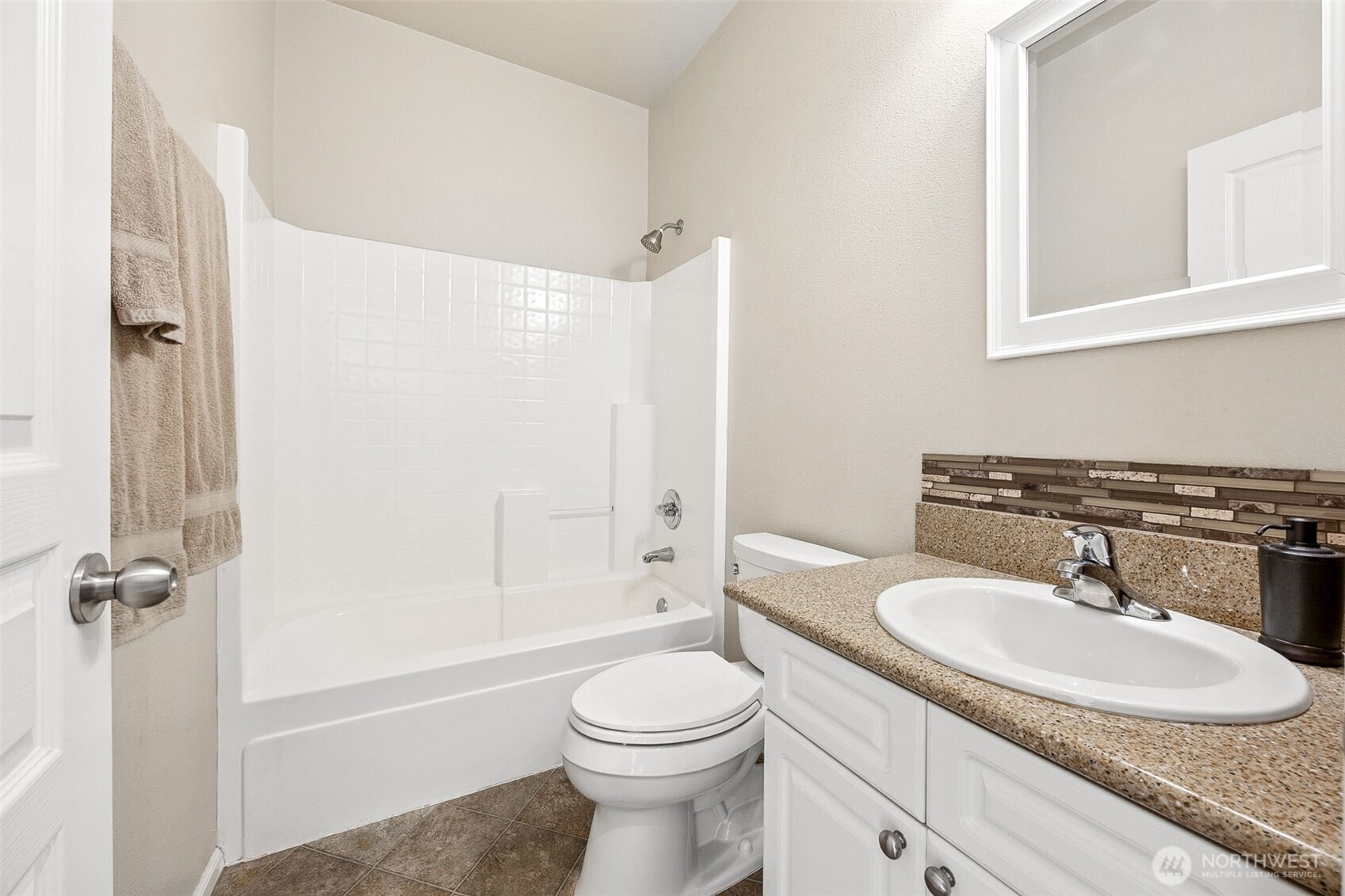 17007 91st Avenue Property Photo 19