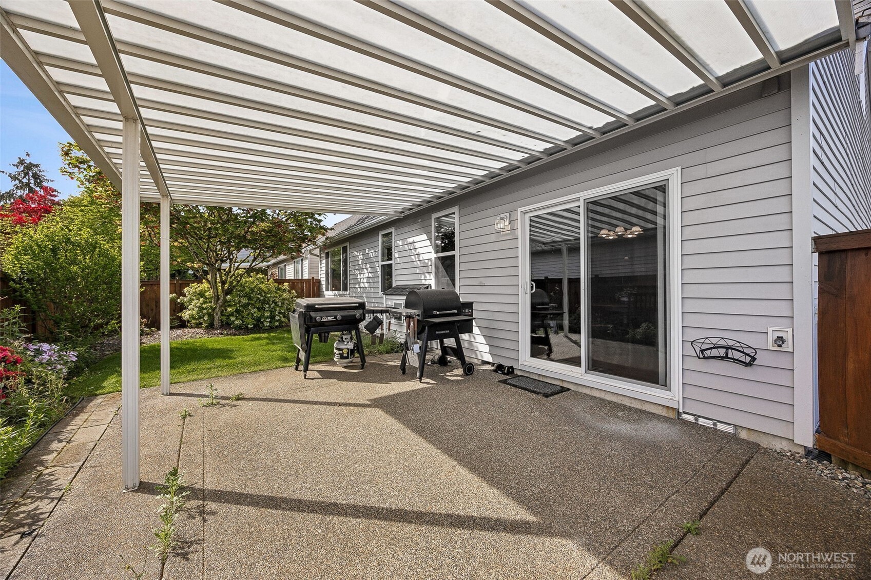 17007 91st Avenue Property Photo 23