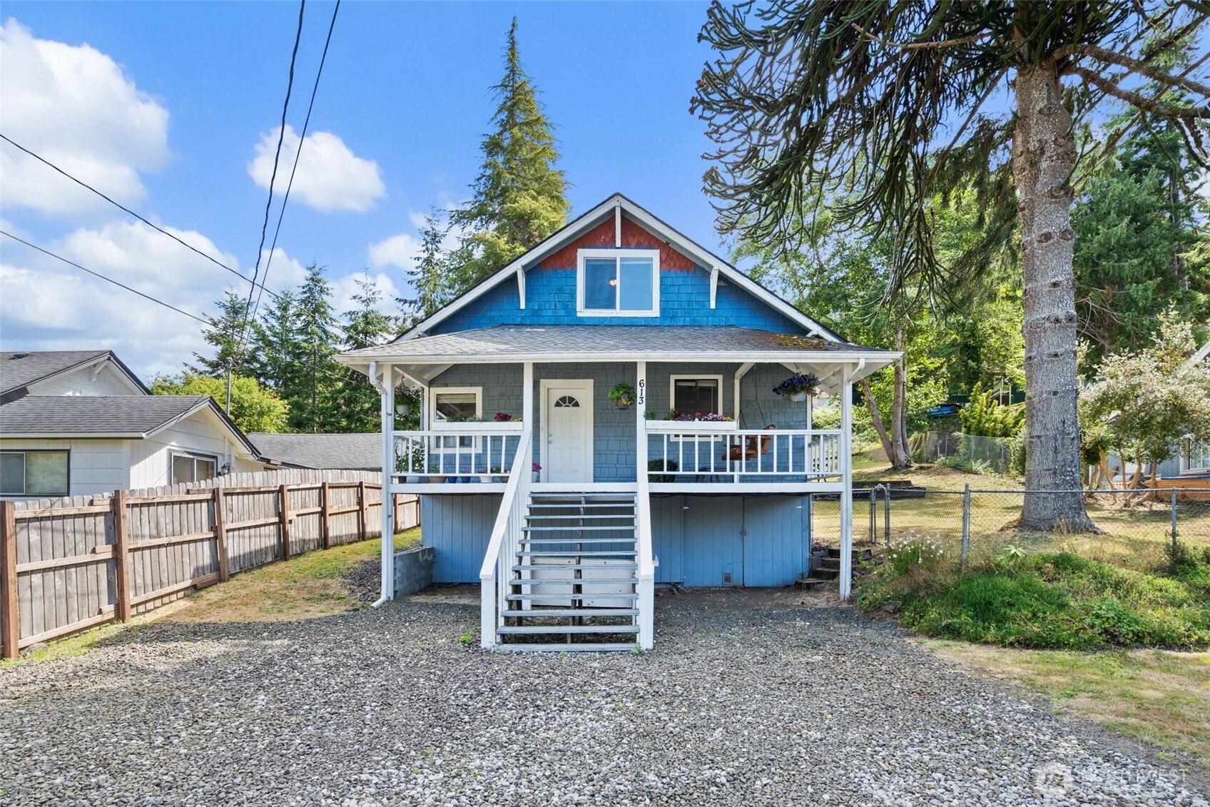 613 Cherry Street Property Photo 1