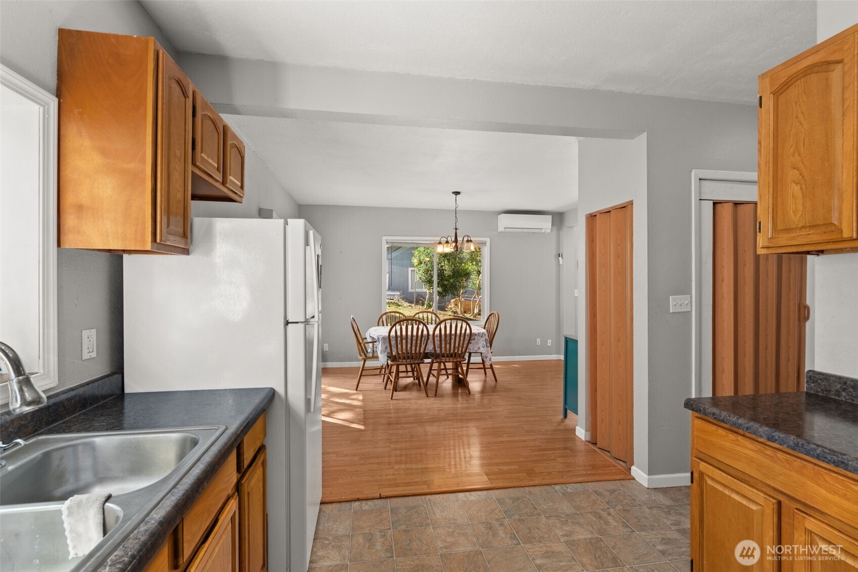 613 Cherry Street Property Photo 12