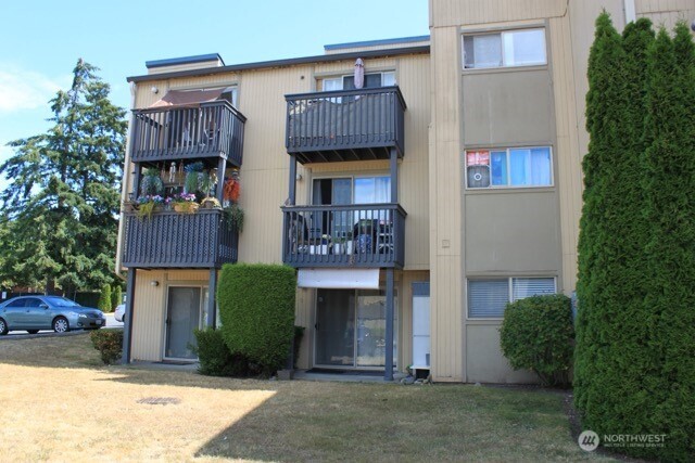31003 14th Way H-13 Property Photo 1