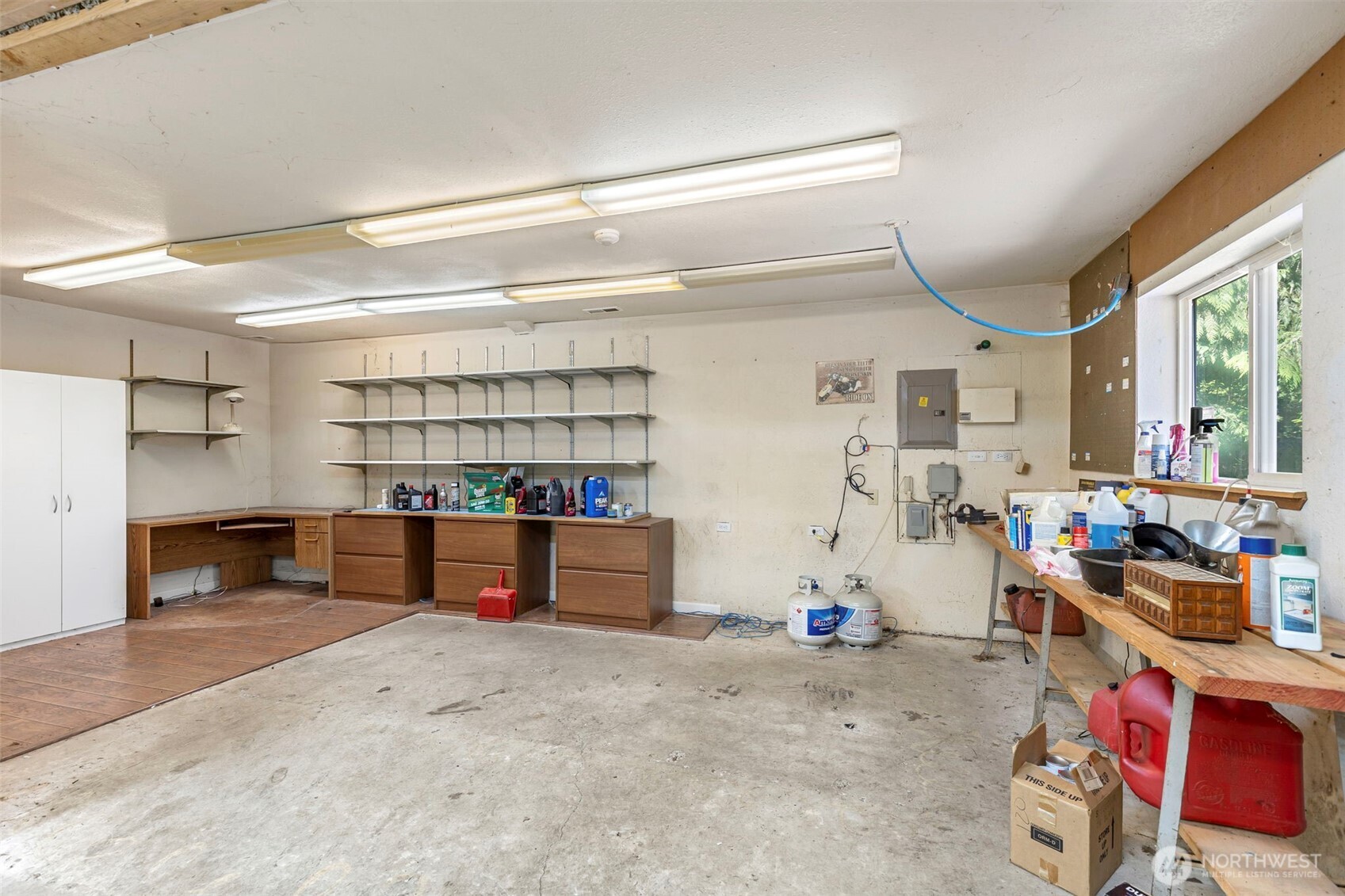 15900 Clear Creek Road Property Photo 4