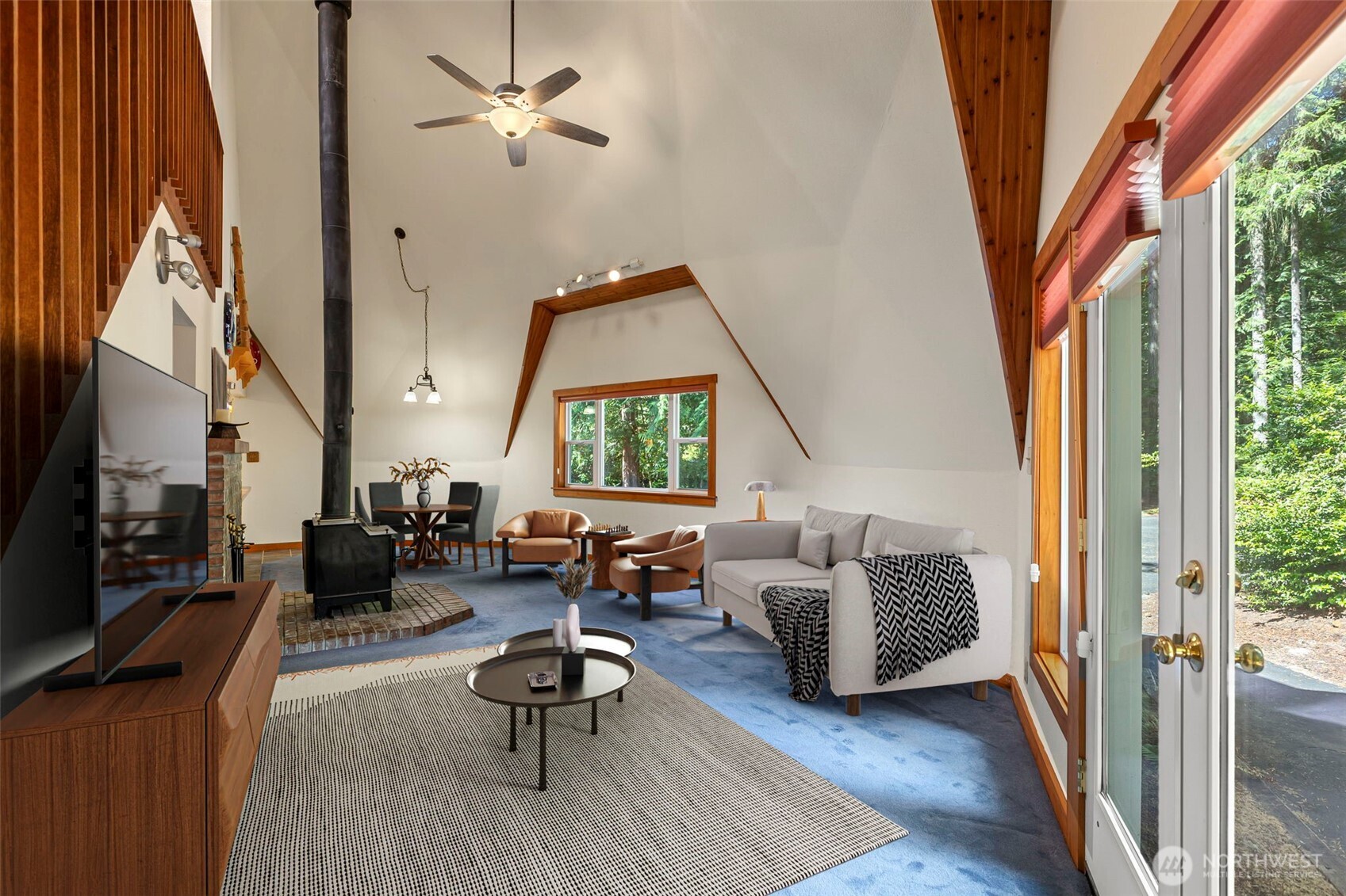 15900 Clear Creek Road Property Photo 10