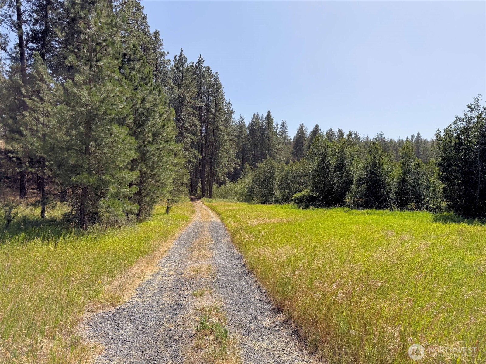 1 Miles/creston Road Property Photo 9