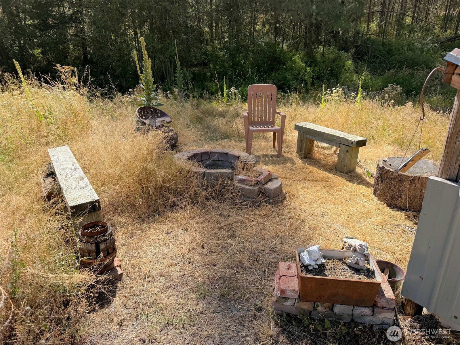 2 Miles/creston Road Property Photo 4