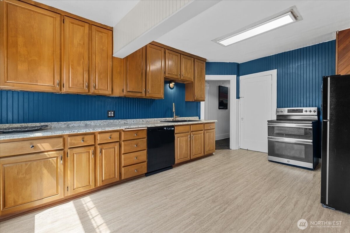 1432 S 56th Street Property Photo 10