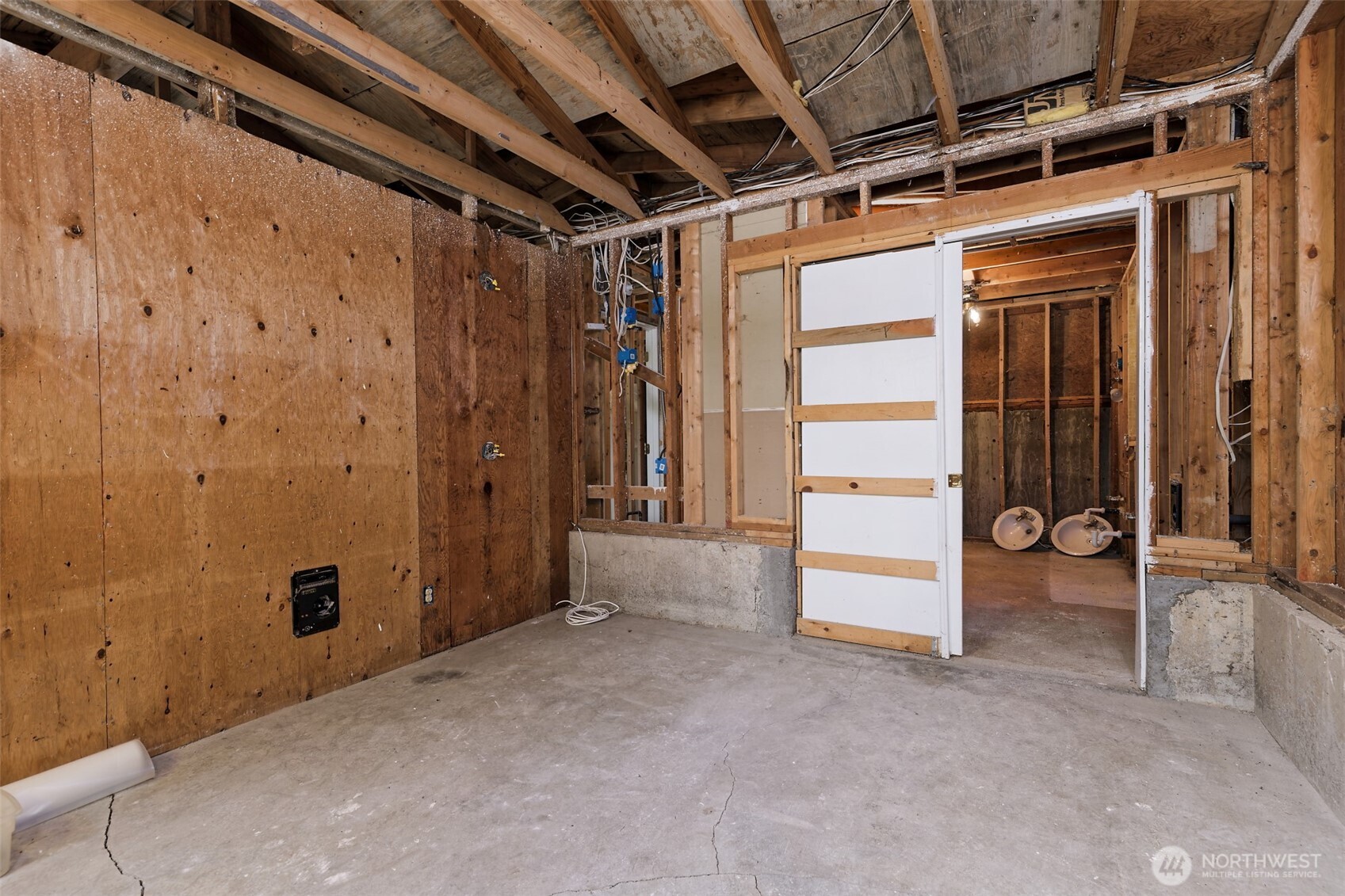 411 E Orchard Lane Property Photo 32