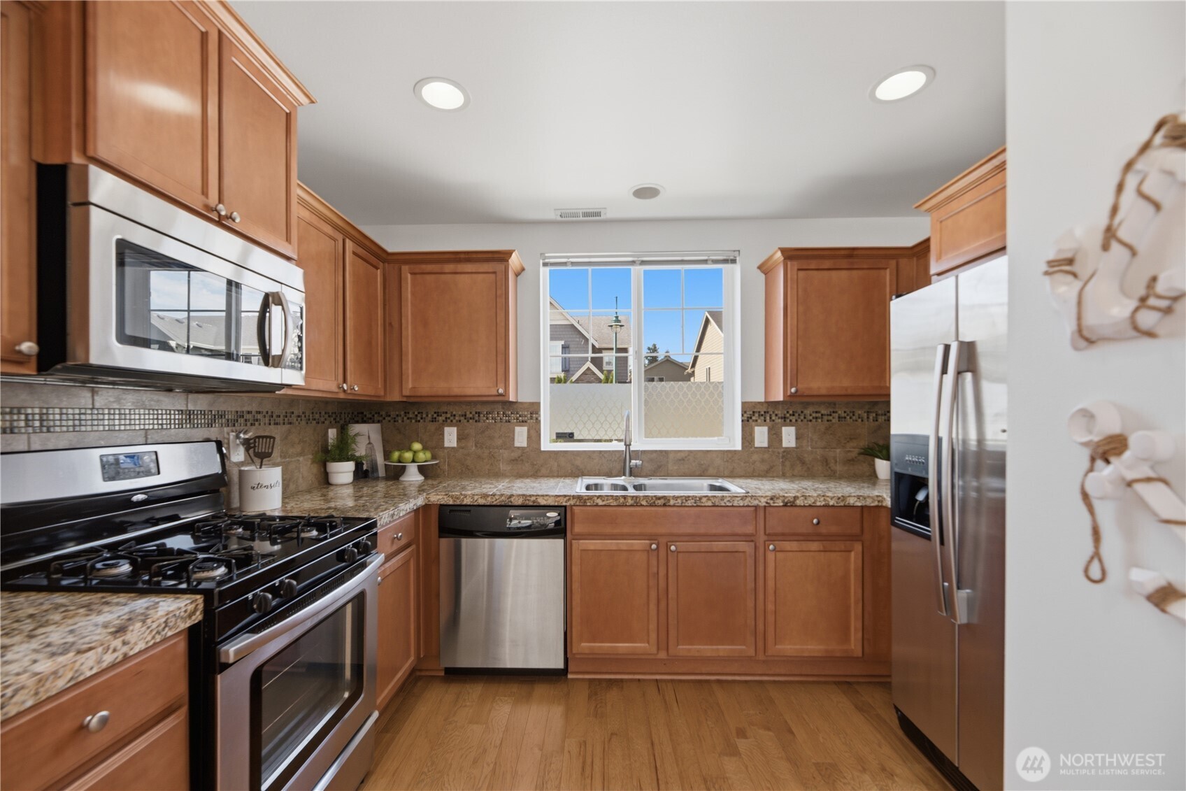 14019 33rd Drive Property Photo 9