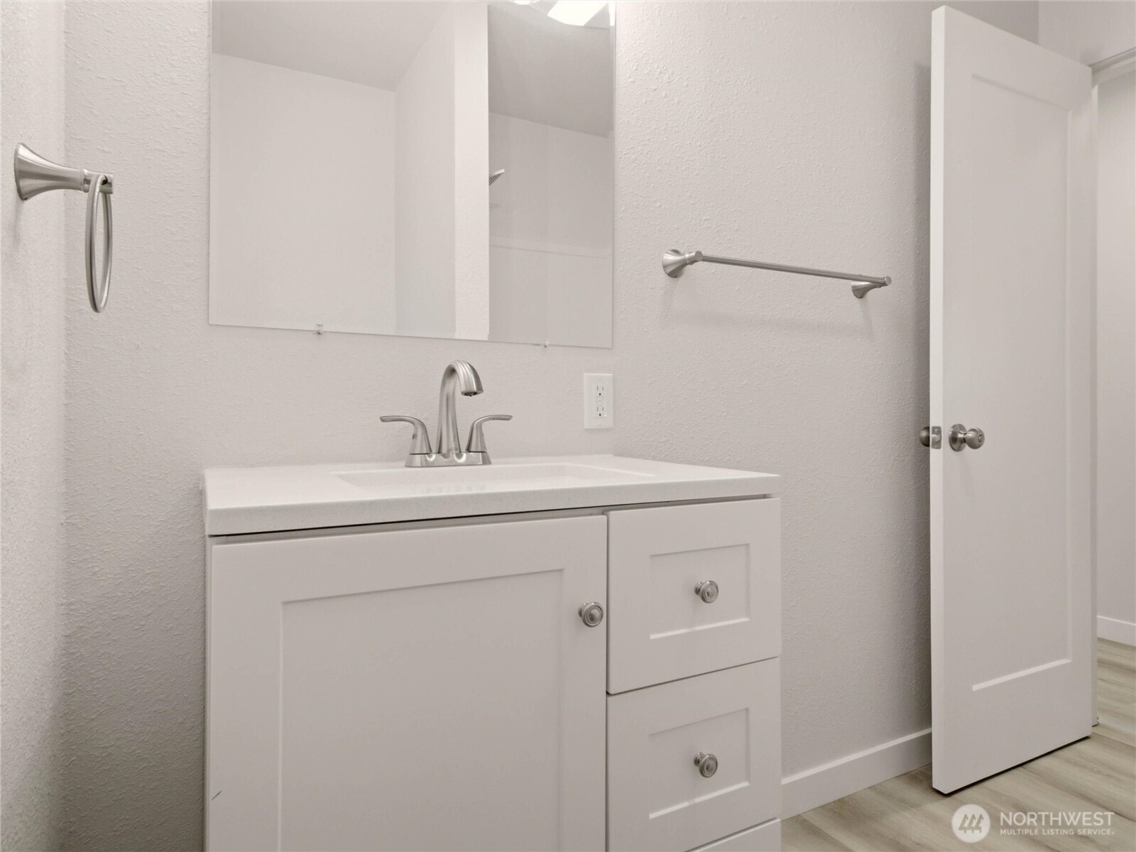 314 E Marion Street Property Photo 9