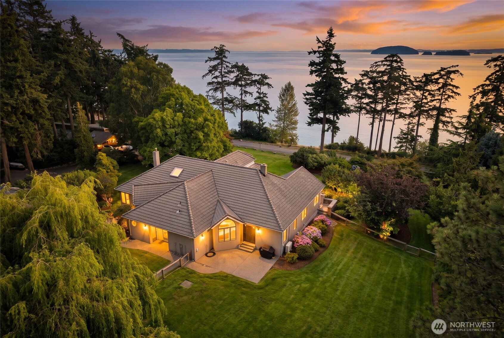 9151 Samish Island Road Property Photo 1