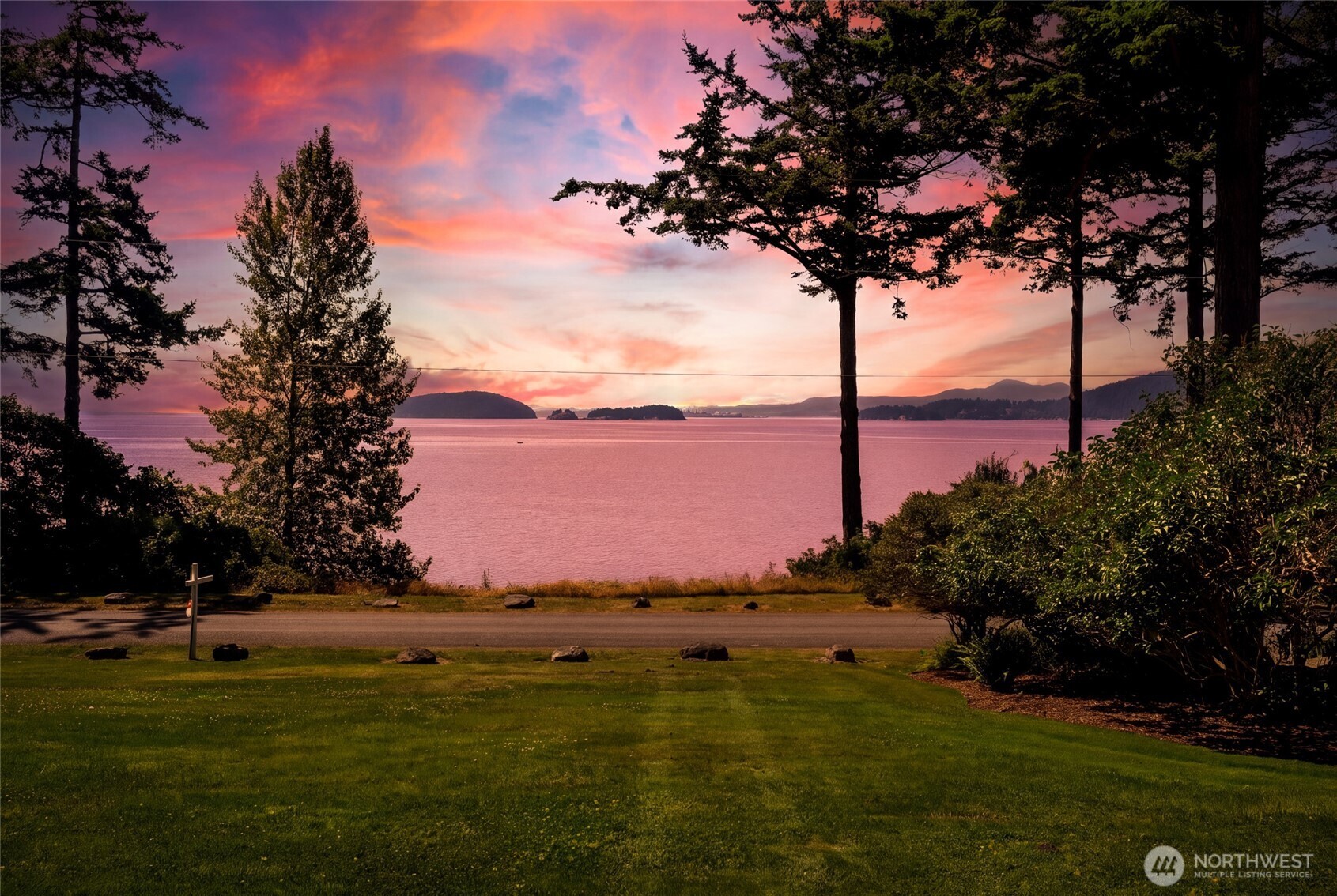 9151 Samish Island Road Property Photo 2