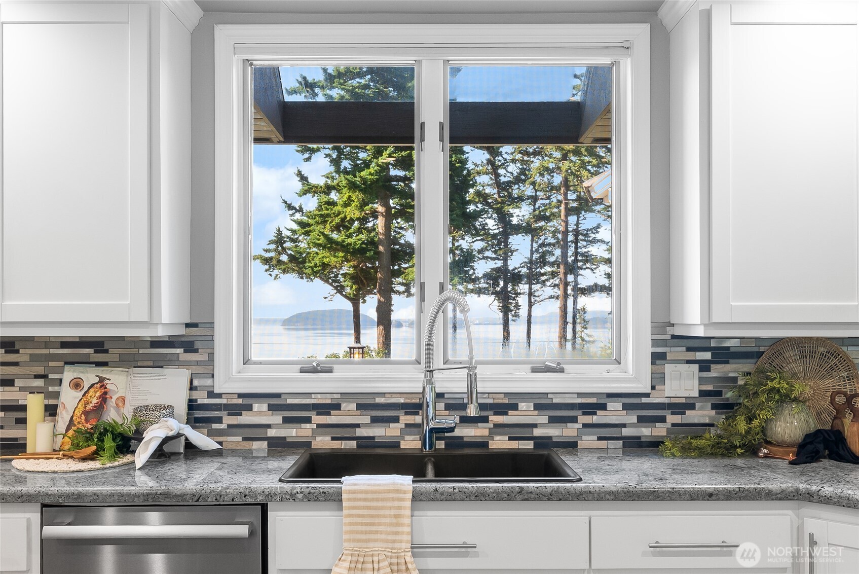9151 Samish Island Road Property Photo 10
