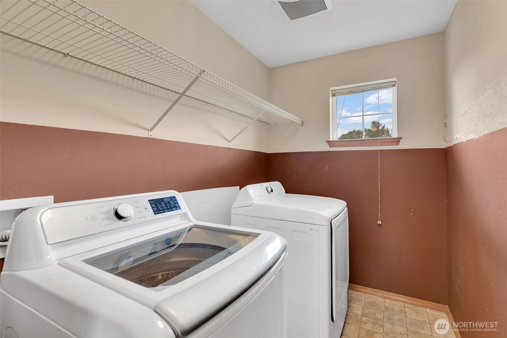 728 95th Court Property Photo 15