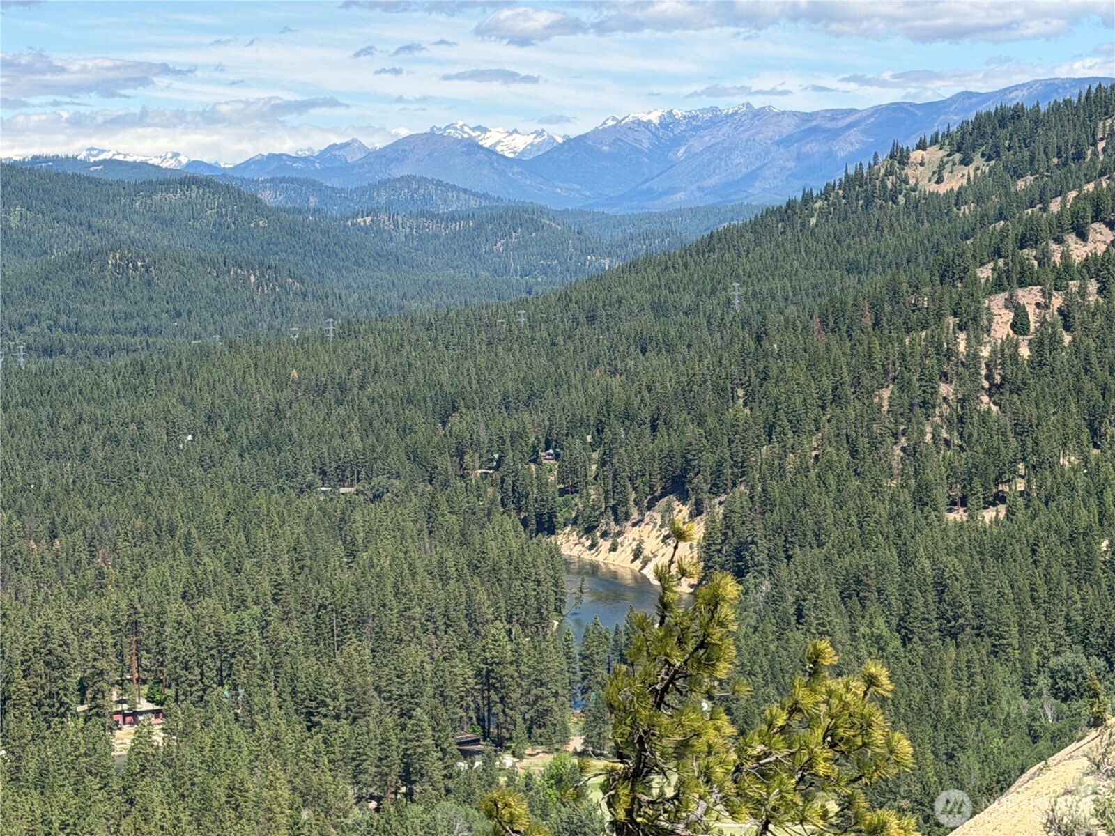 16100 Chumstick Highway Property Photo 8