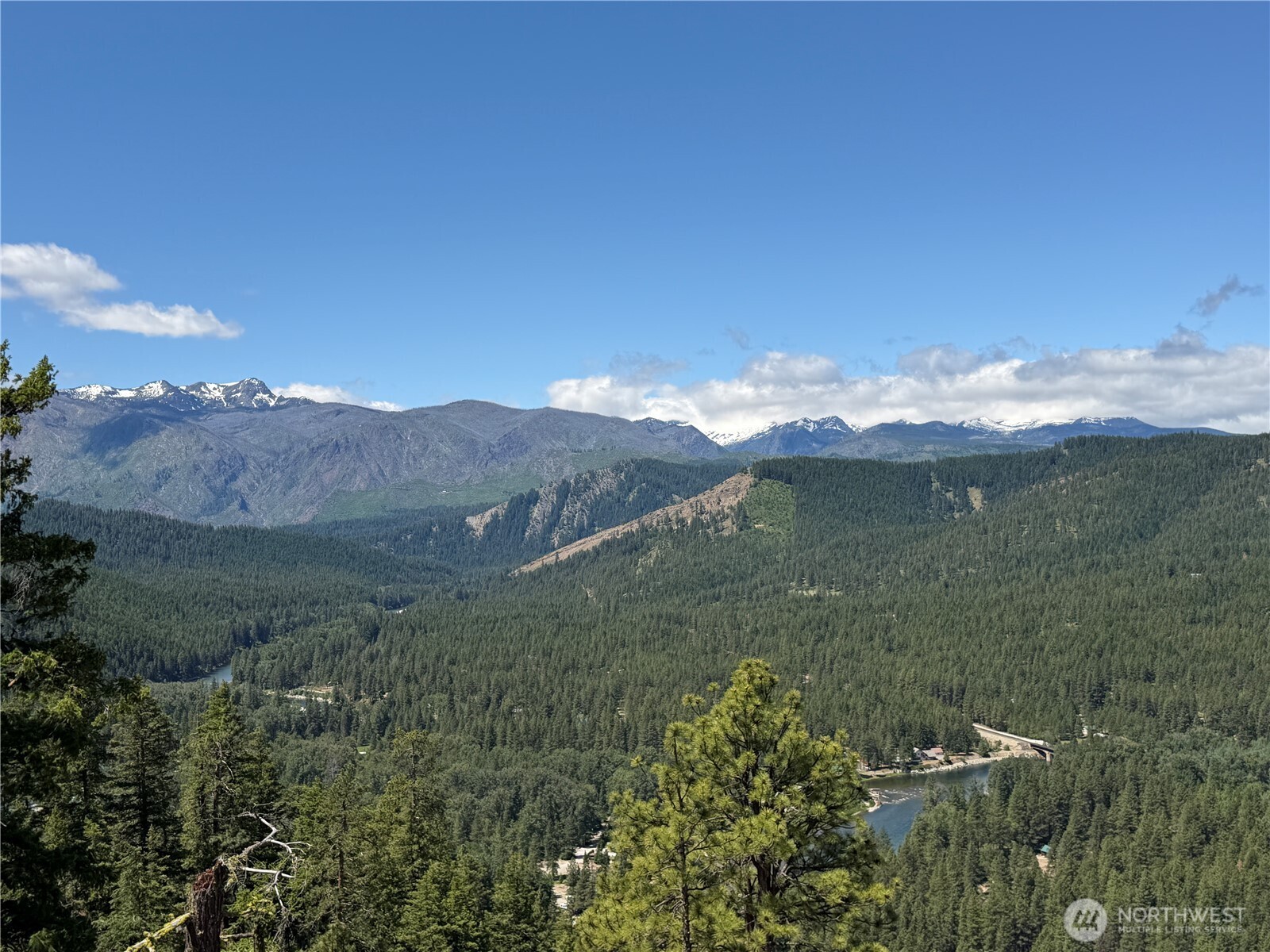 16100 Chumstick Highway Property Photo 11