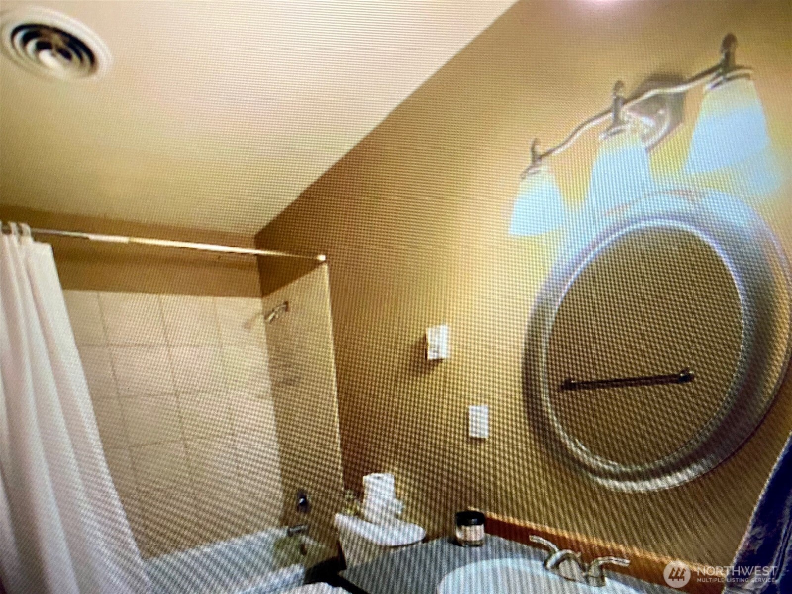 210 Broadway 6 Property Photo 11