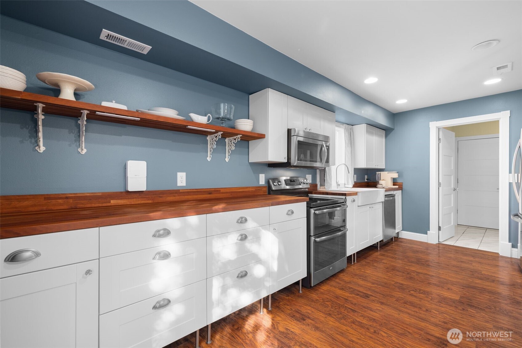 3111 154th Street Property Photo 9