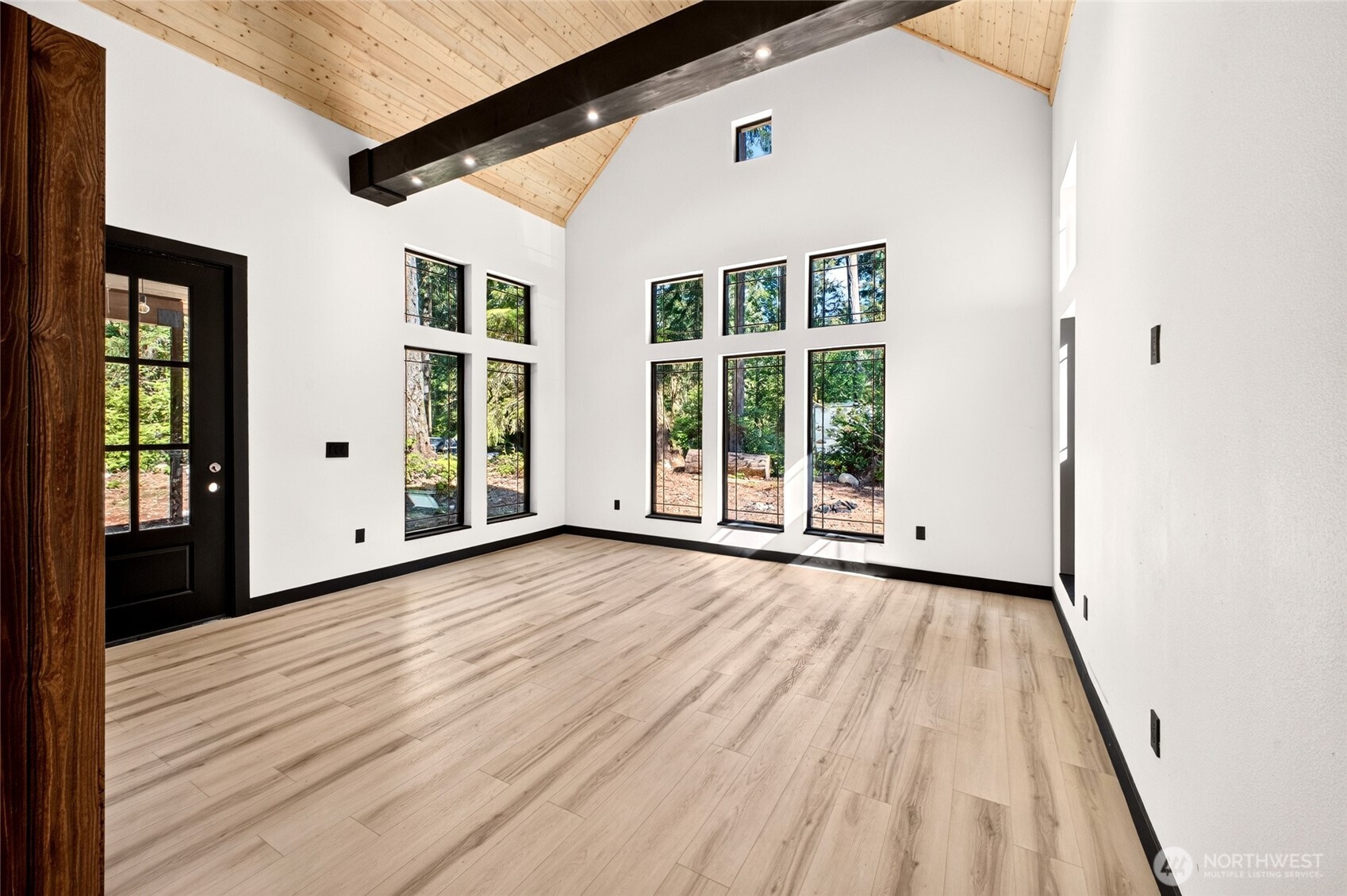 11215 Juniper Place Property Photo 11