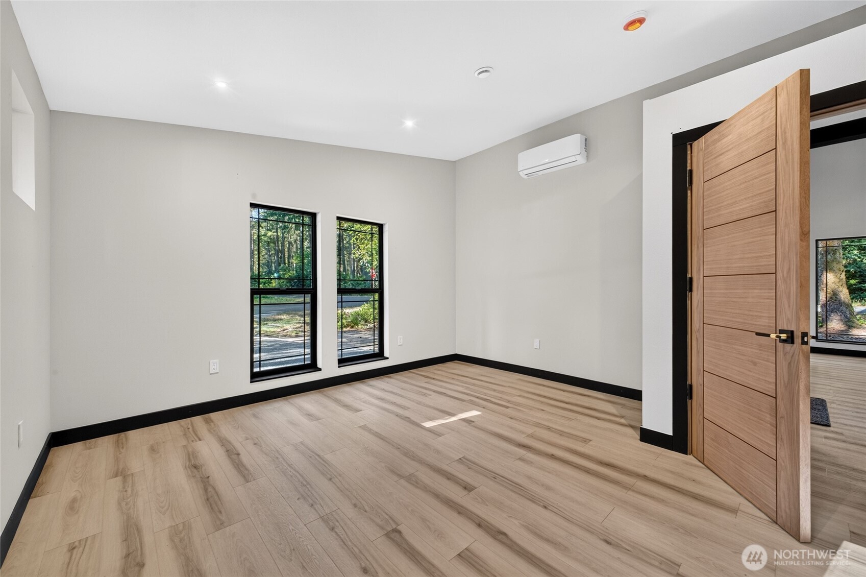 11215 Juniper Place Property Photo 15