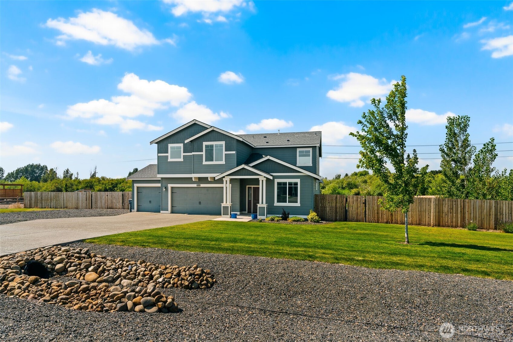 2819 Dapple Gray Way Property Photo 4