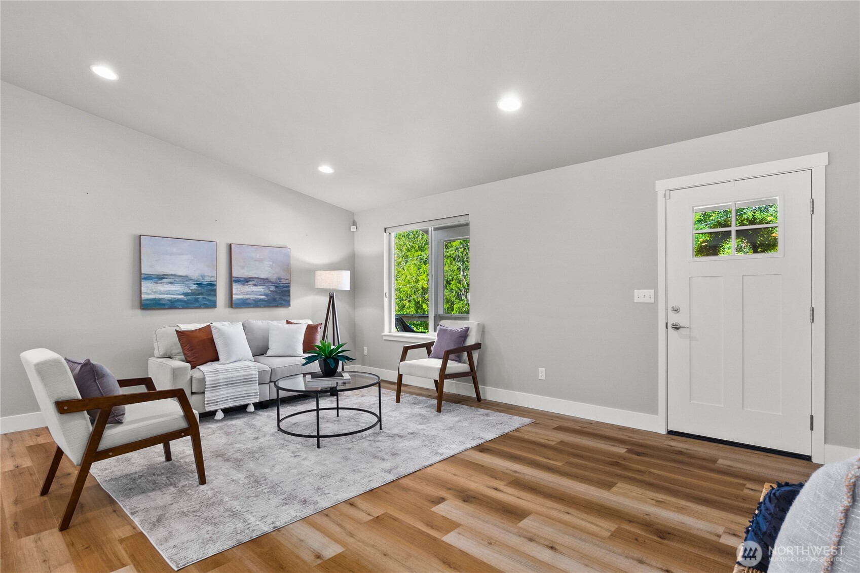 9804 Windward Drive Property Photo 11