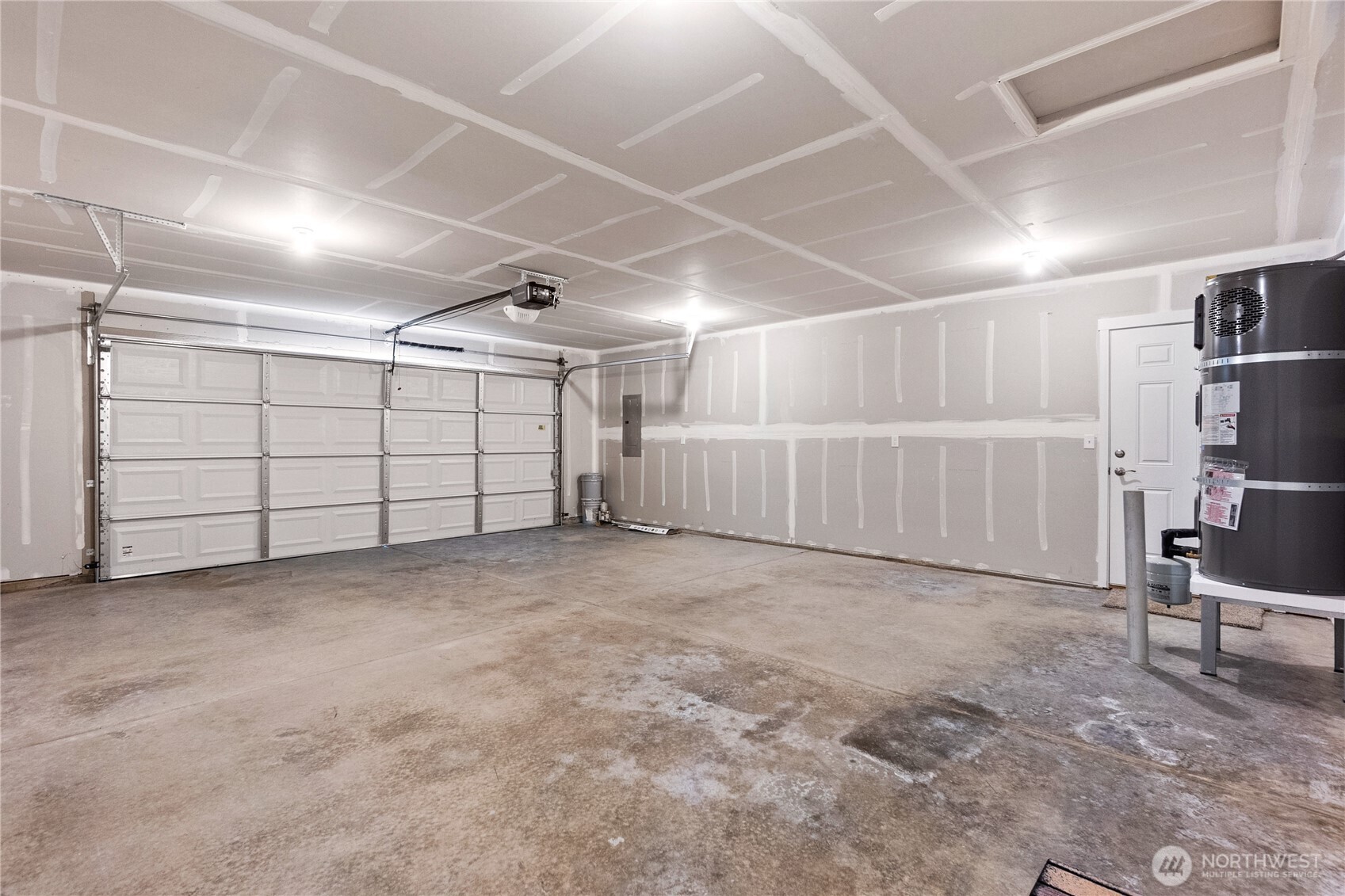 9804 Windward Drive Property Photo 25