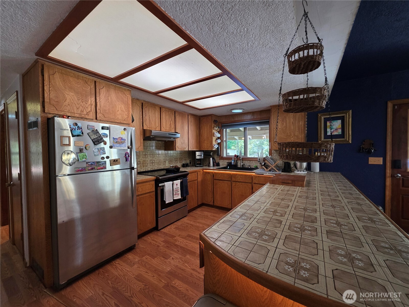 400 Seamount Drive Property Photo 11