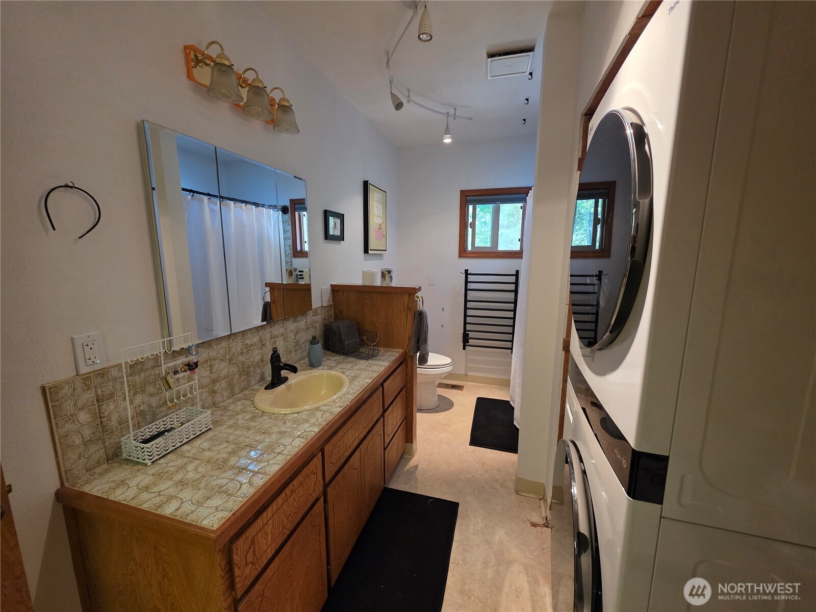 400 Seamount Drive Property Photo 18