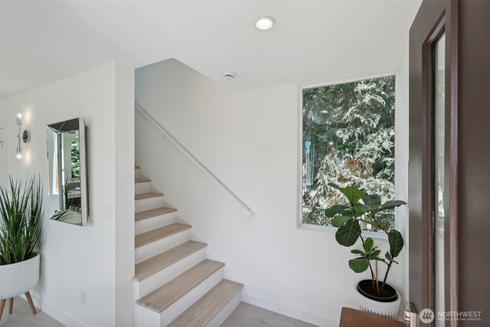 404 N 127th Street Property Photo 5