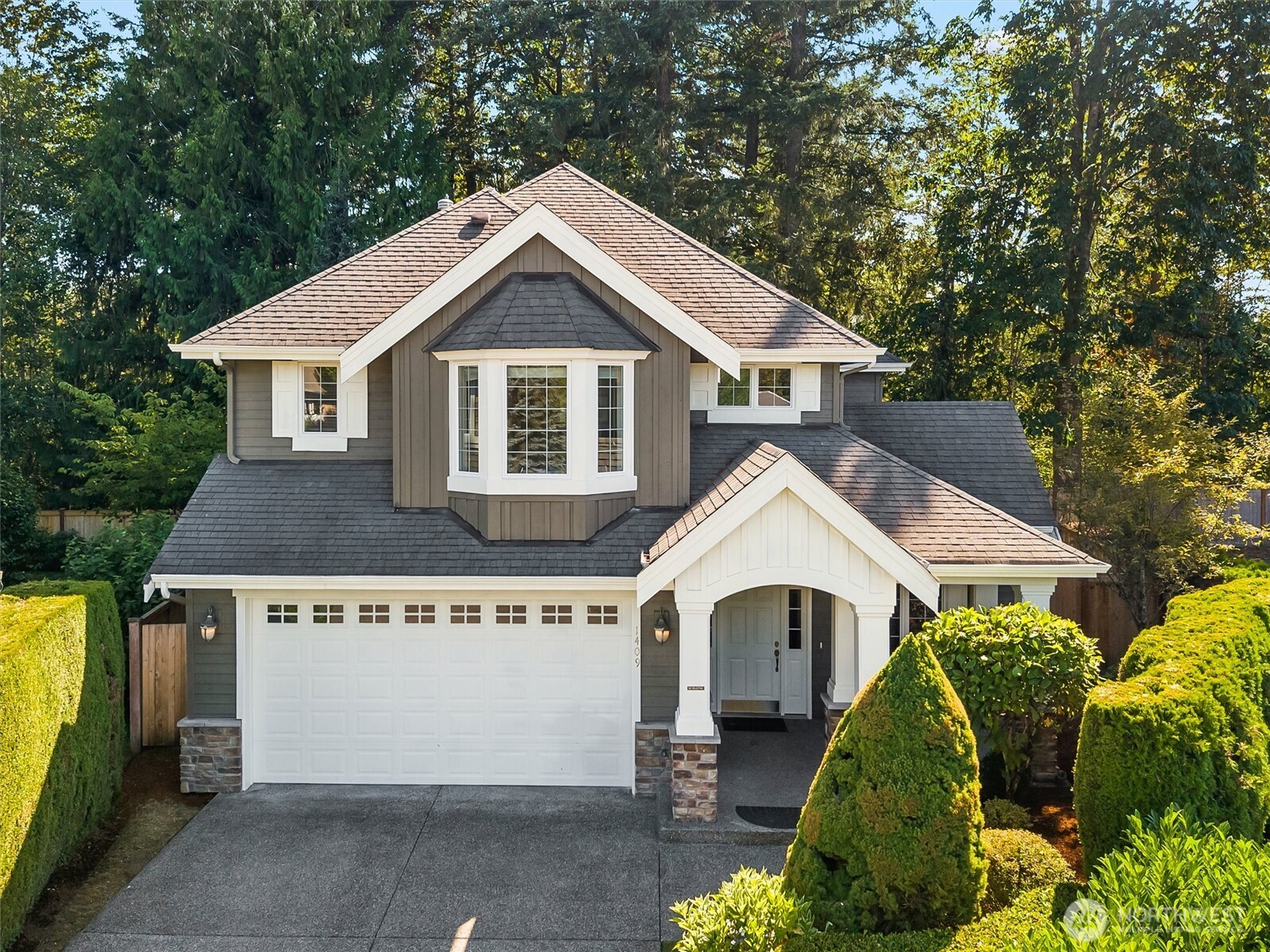 1409 271st Place Se Property Photo 2