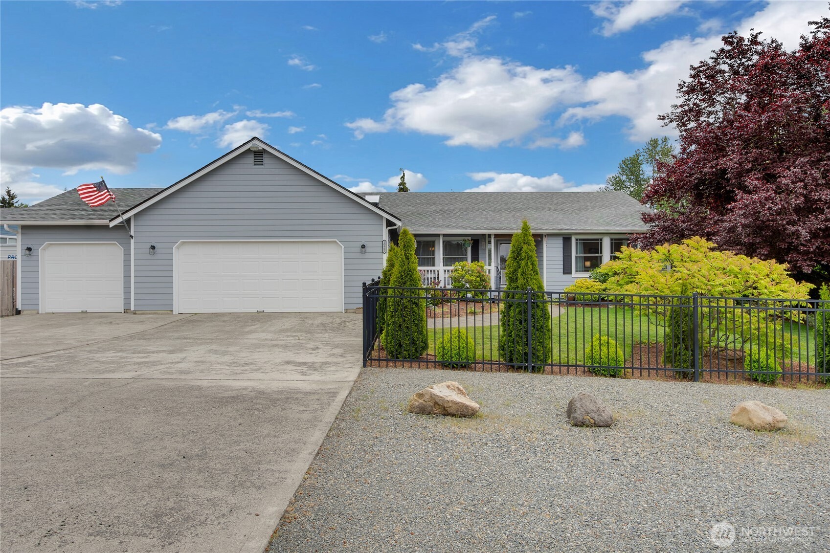 10909 Vickery Avenue Property Photo 2