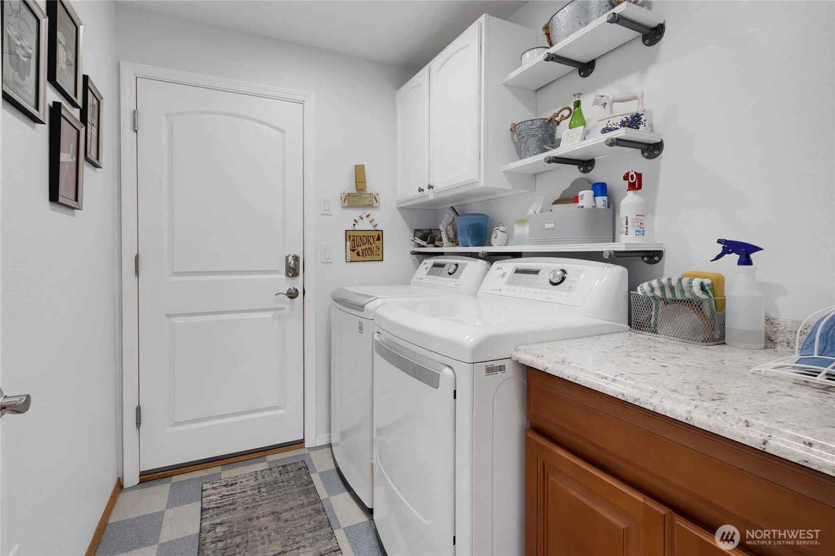 10909 Vickery Avenue Property Photo 25