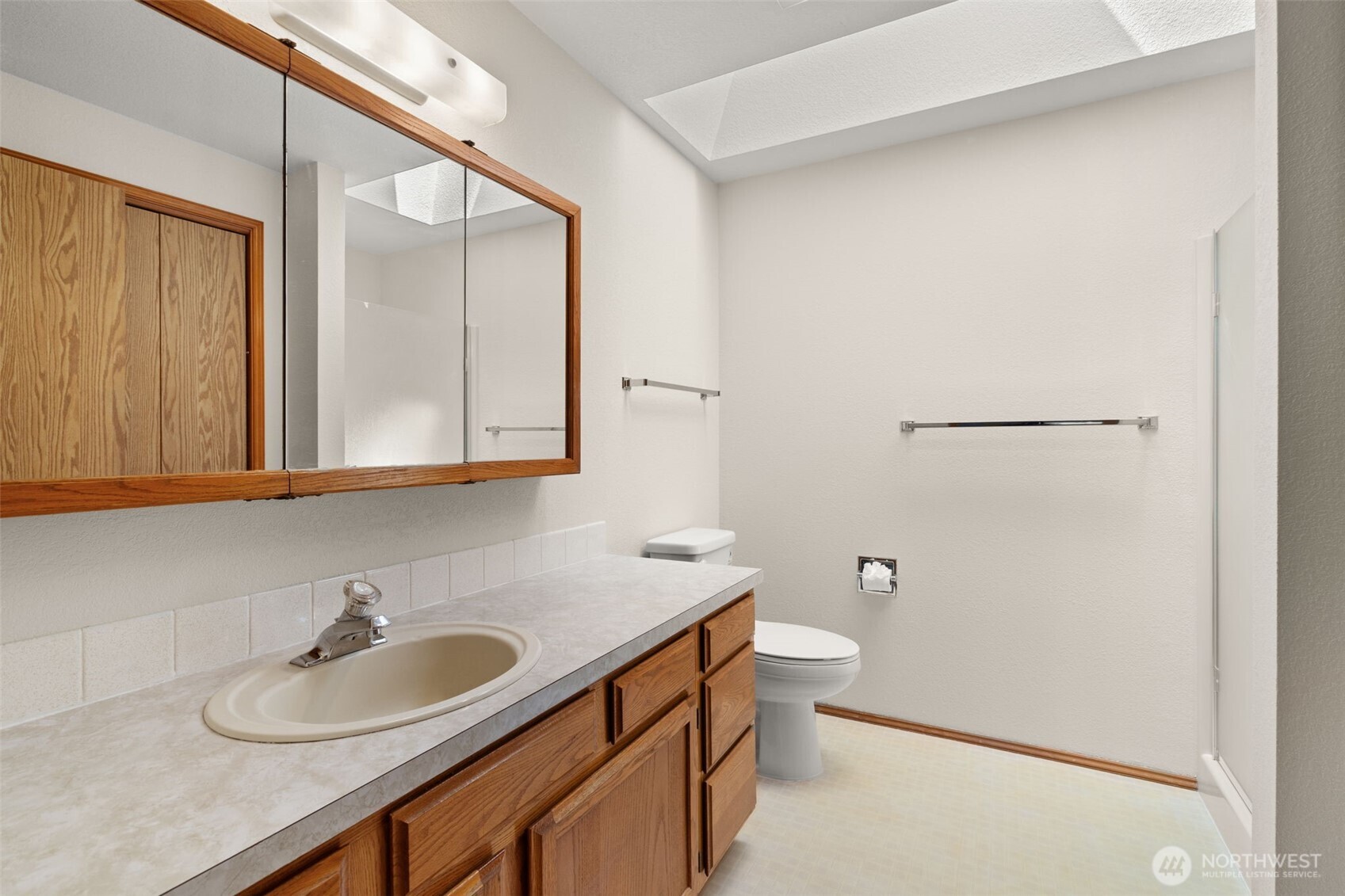 1229 Searle Drive Property Photo 15