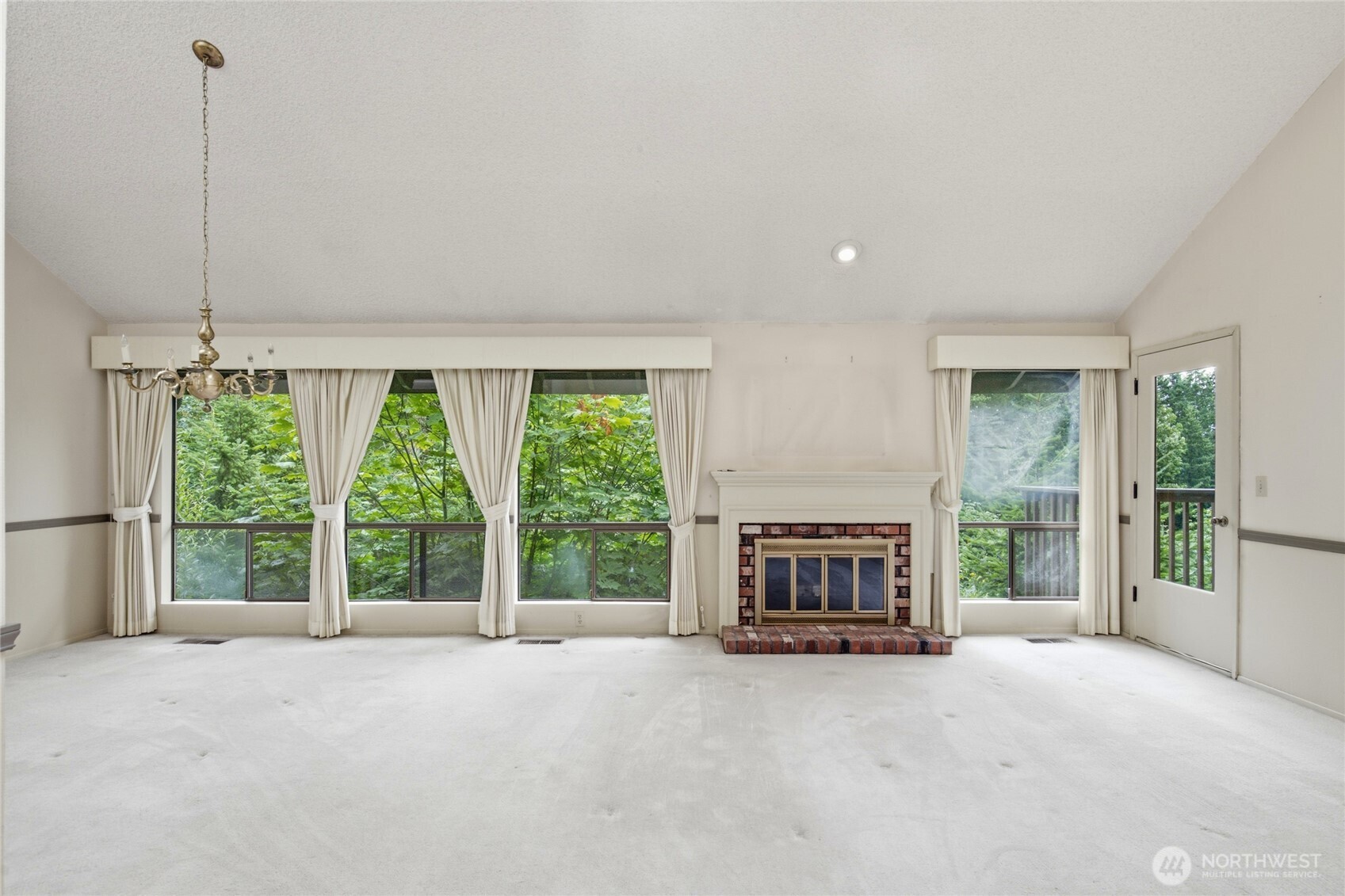 104 168th Avenue Property Photo 6