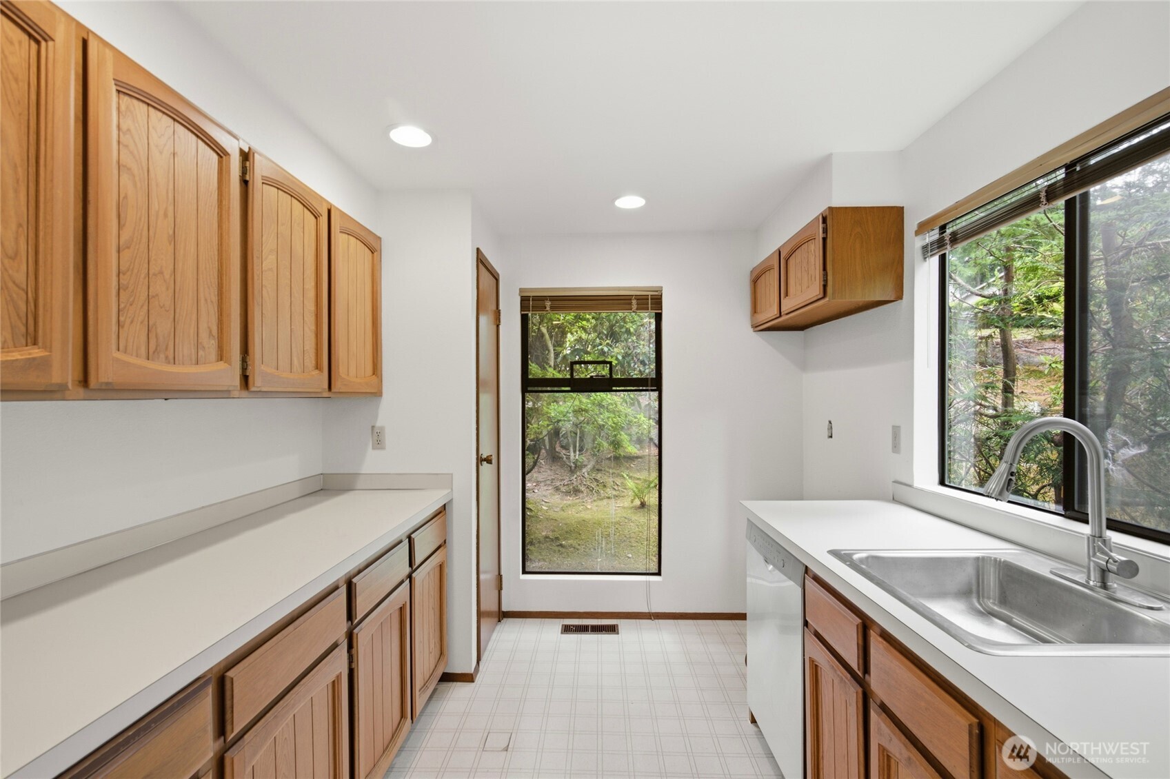 104 168th Avenue Property Photo 14