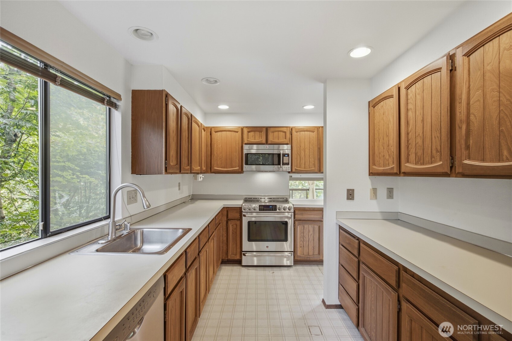 104 168th Avenue Property Photo 17