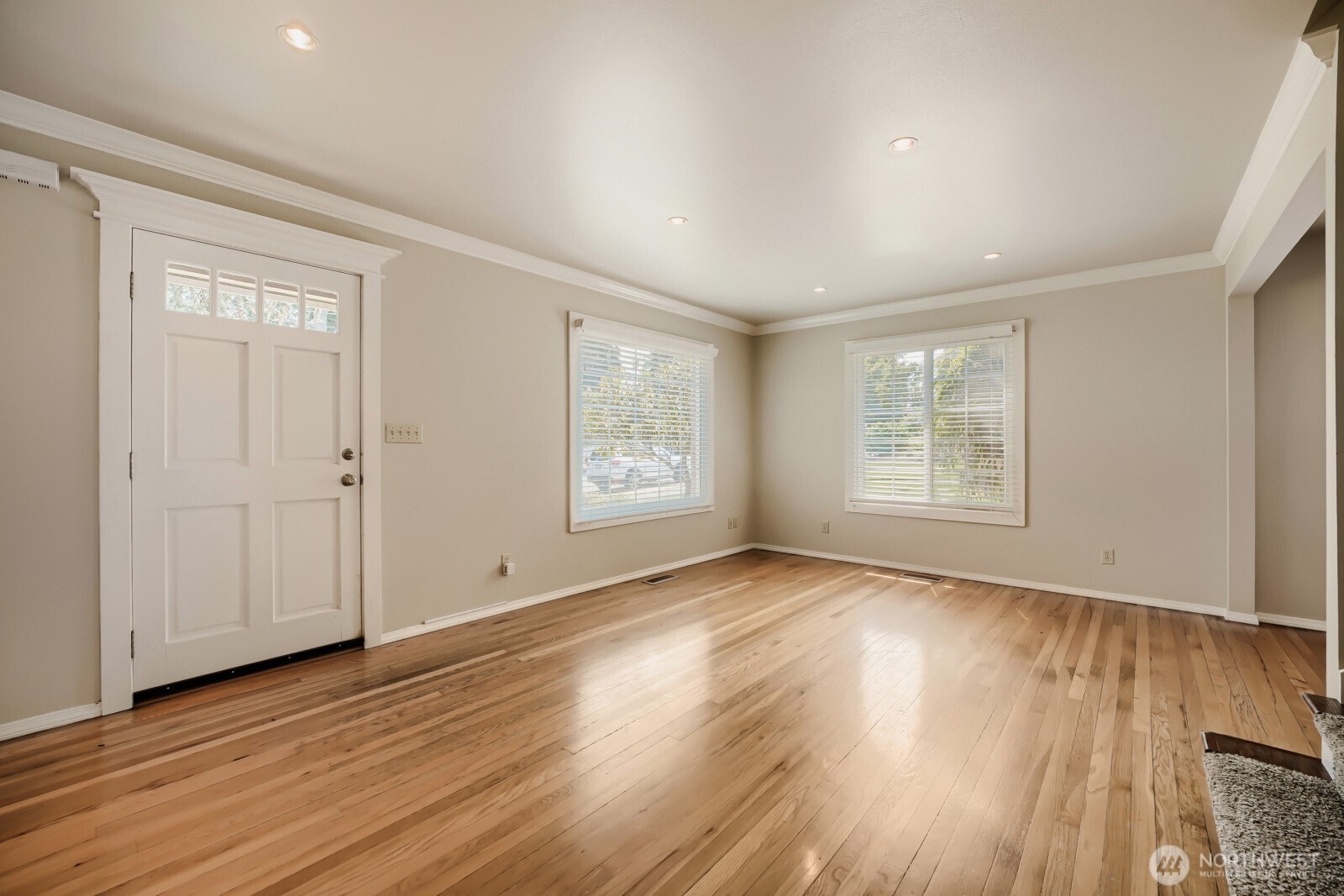 218 Summit Avenue Property Photo 4
