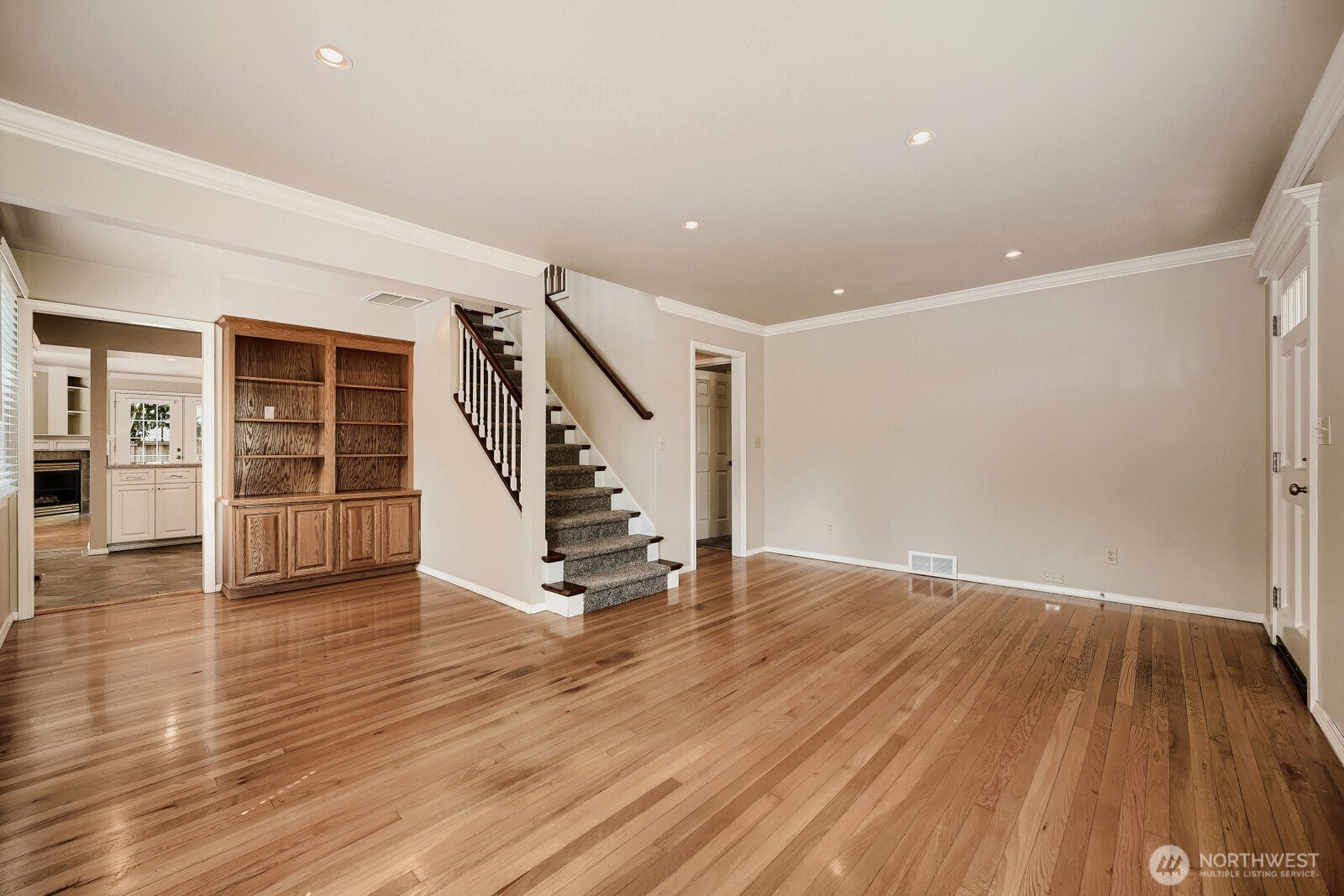 218 Summit Avenue Property Photo 5