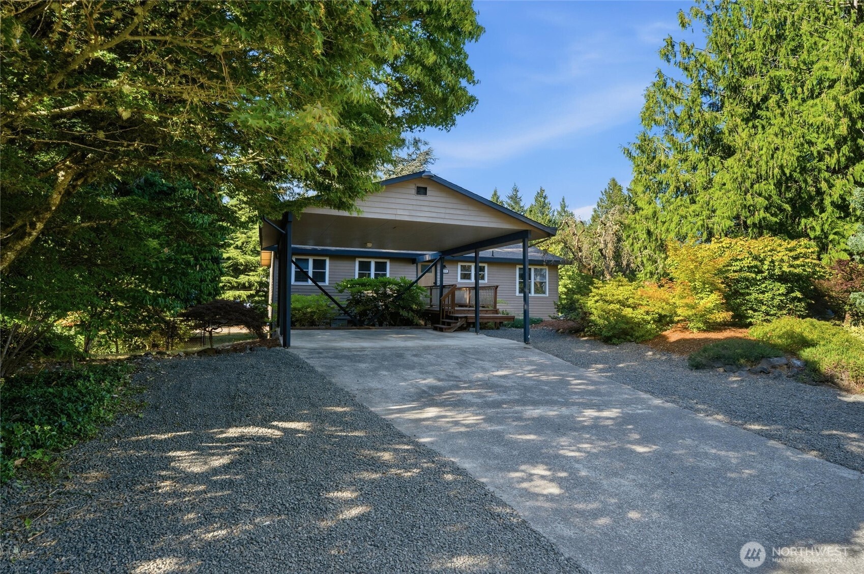 1916 Ne Cady Street Property Photo 2