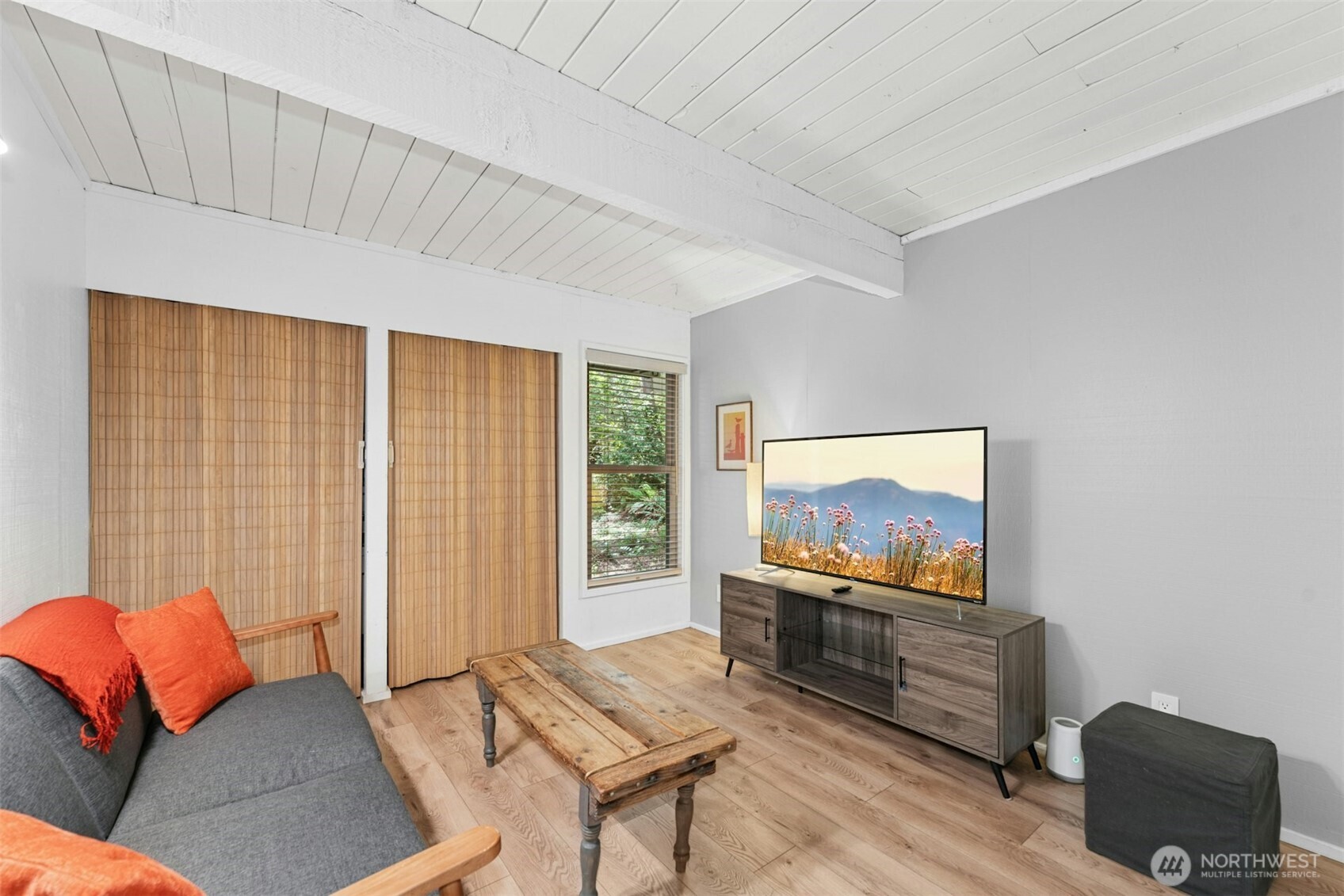 201 E Cutty Sark Drive Property Photo 8