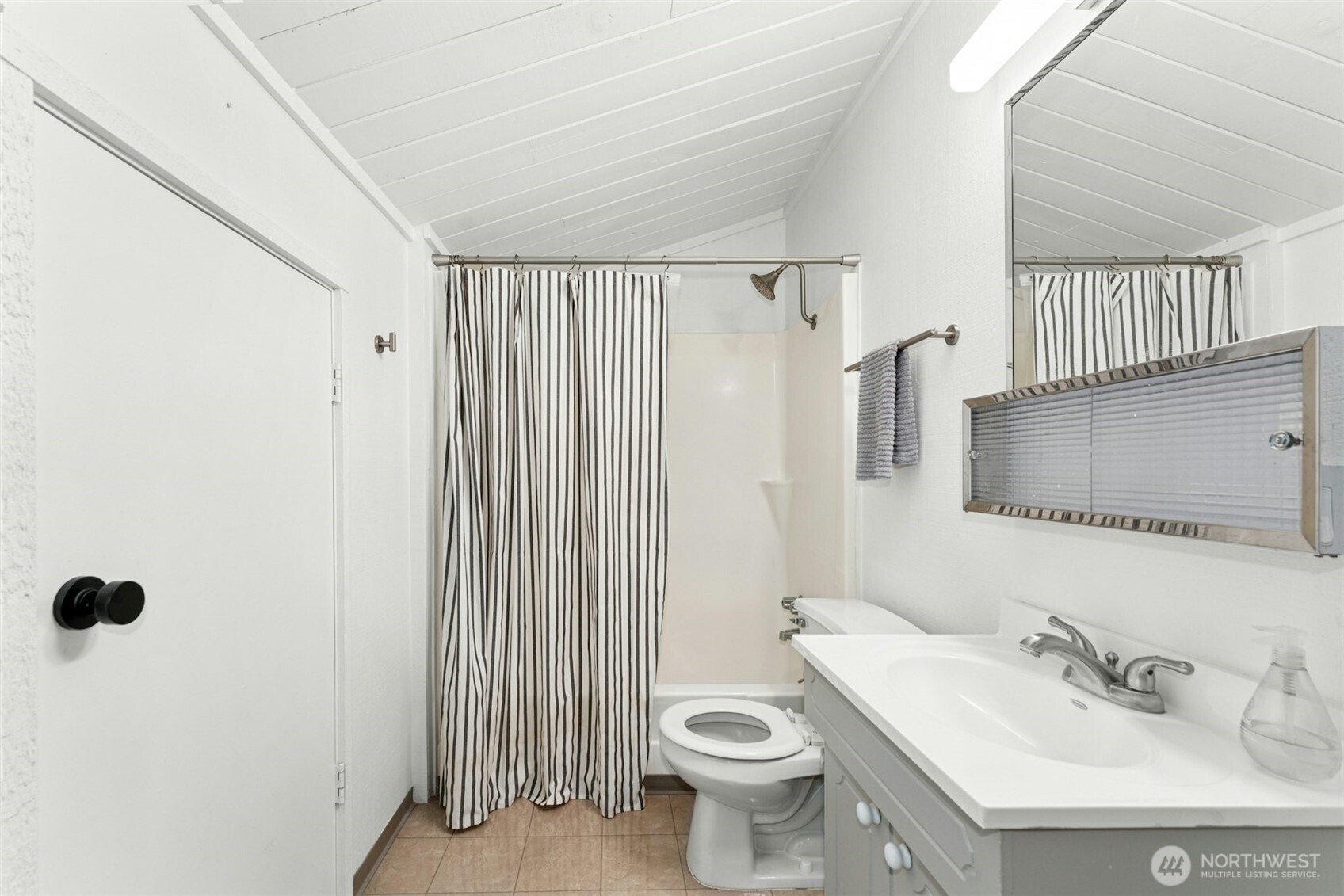 201 E Cutty Sark Drive Property Photo 17