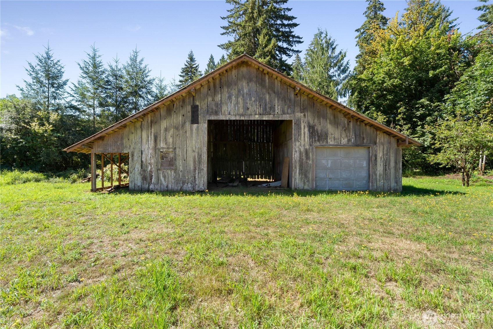 38 Ray Road Property Photo 3