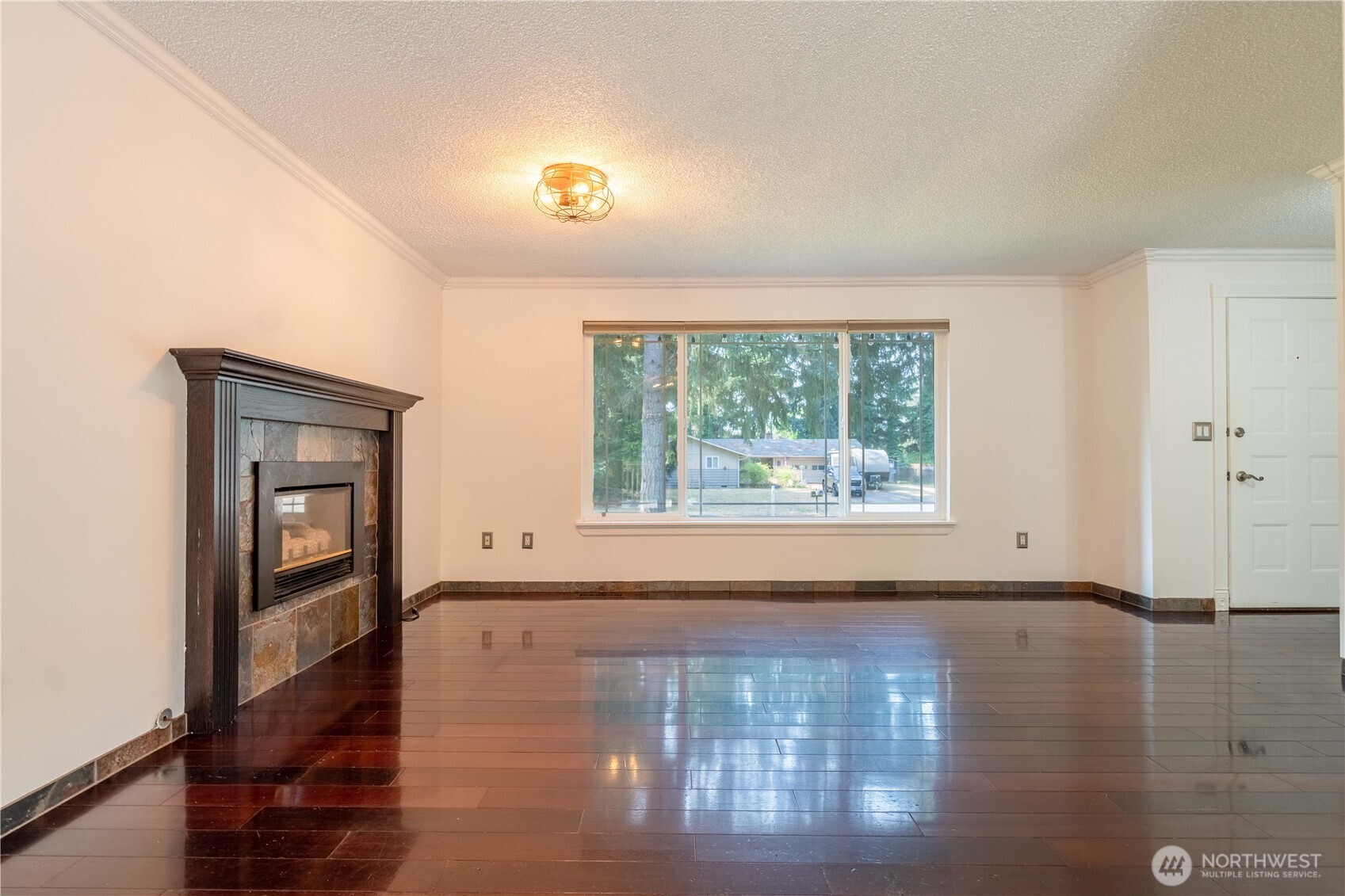 6612 Alder Glen Drive Property Photo 9