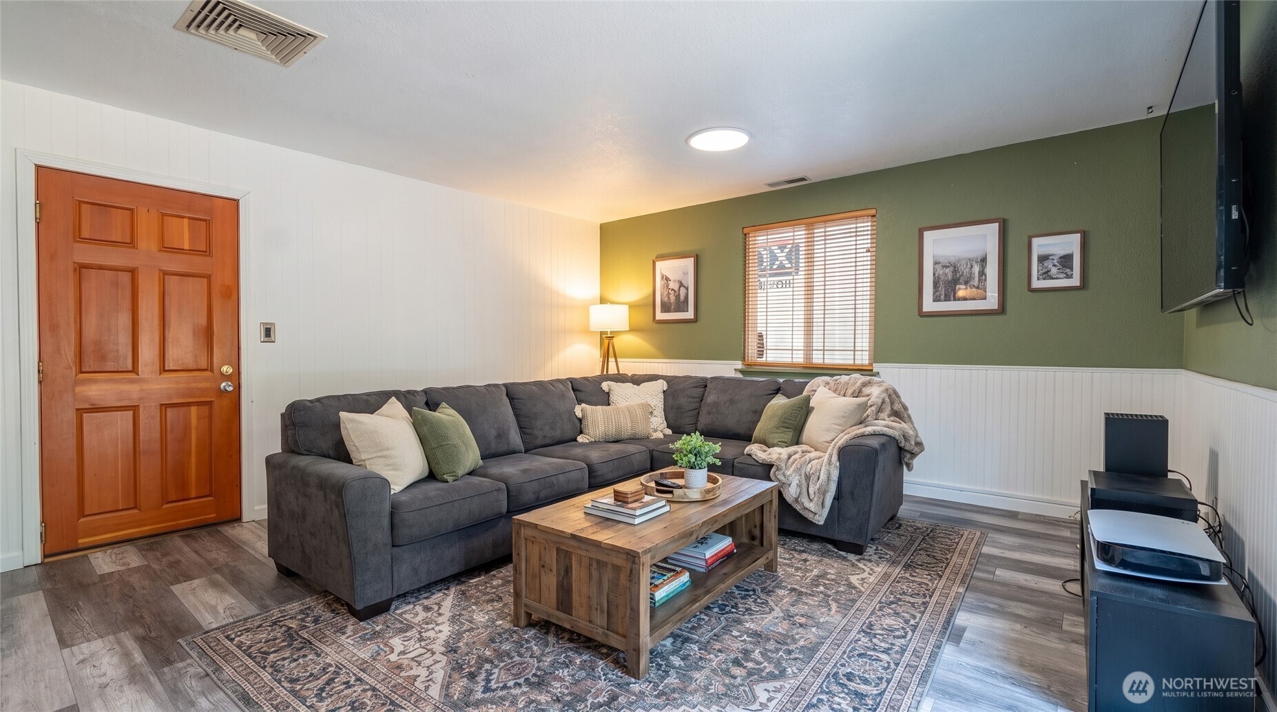 6612 Alder Glen Drive Property Photo 16
